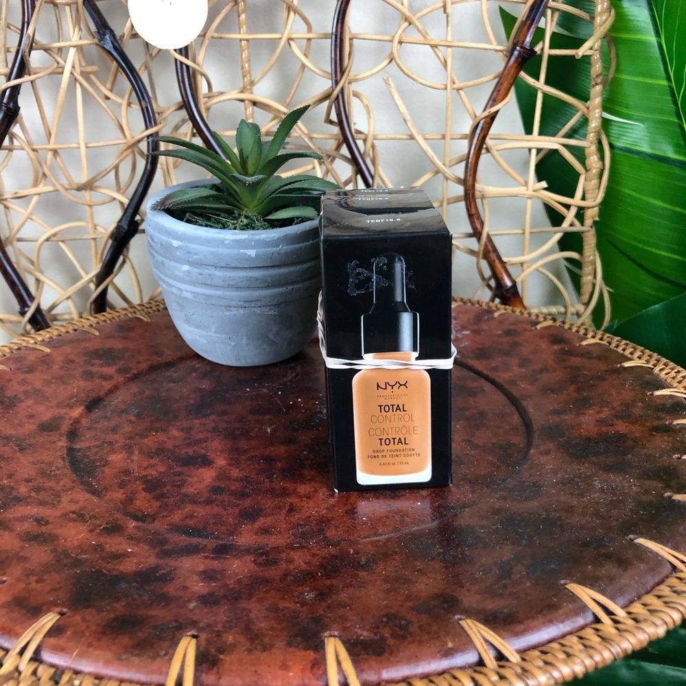 NYX total control drop foundation, Cinnamon